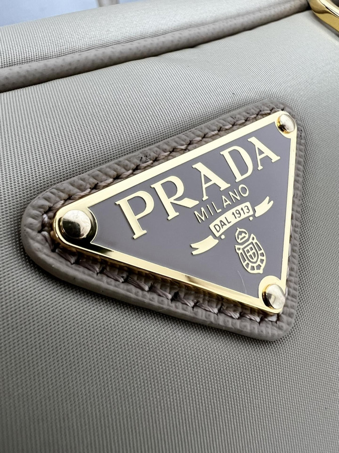 Túi Prada Hobo 7 Túi Prada Hobo
